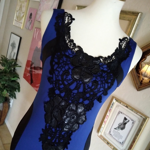 Vintage 80's Black Lace and Electric Blue Chemise - Picture 2 of 4